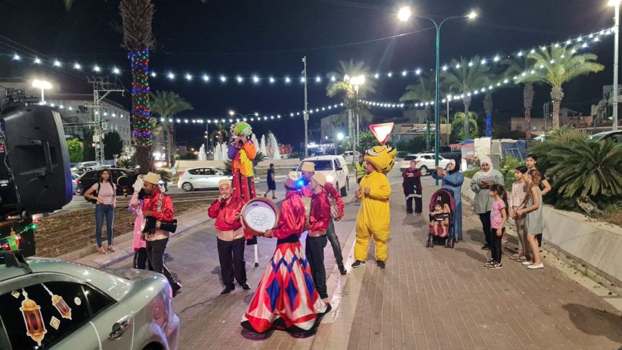 بحضور المئات، افتتاح رمضان 